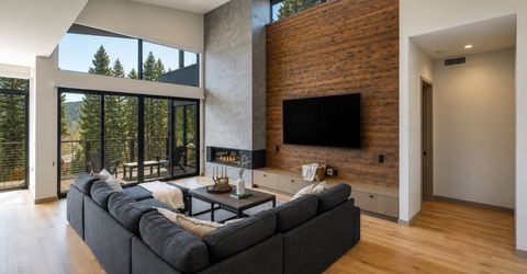 7470 Larkspur Lane, Truckee, CA 96161 Photo