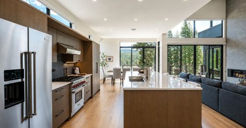 7470 Larkspur Lane, Truckee, CA 96161 Photo