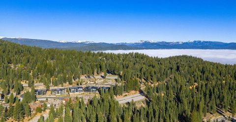 7470 Larkspur Lane, Truckee, CA 96161 Photo