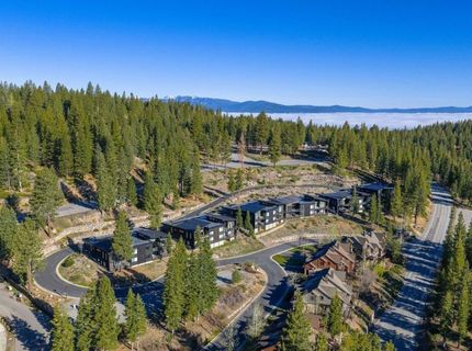 7470 Larkspur Lane, Truckee, CA 96161 Photo