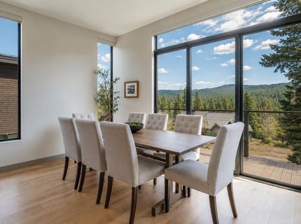 7470 Larkspur Lane, Truckee, CA 96161 Photo