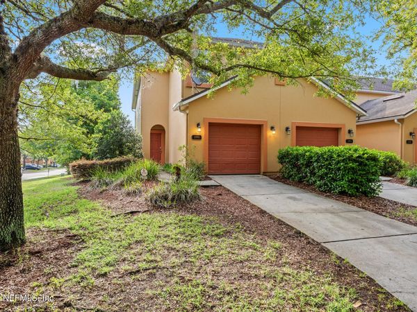 2551 SUMMIT VIEW Drive, Jacksonville, FL 32210