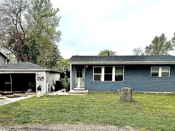 407 Santa Barbara Road , Lakemoor, IL 60051