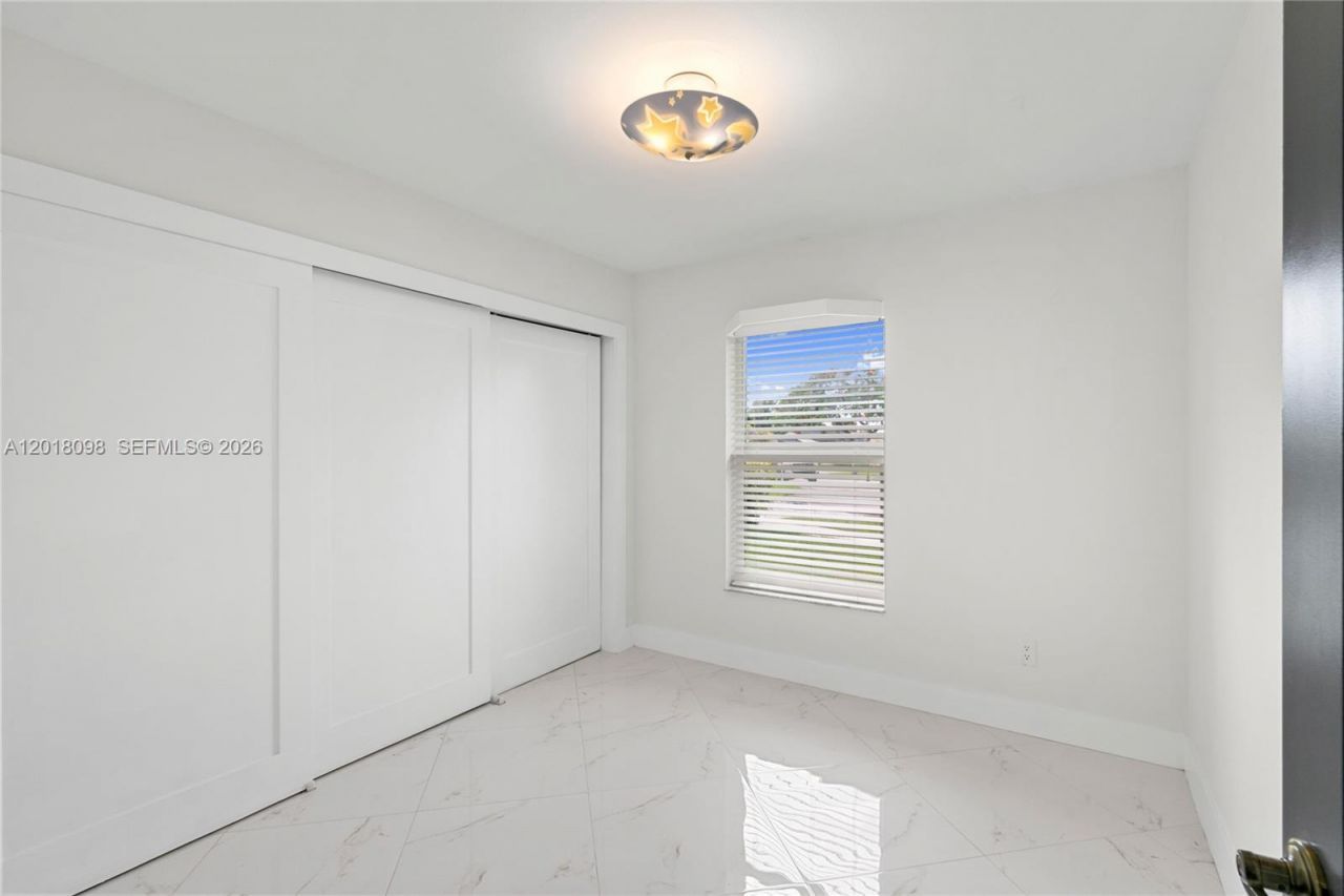13611 SW 77th St , Miami, FL 33183 Photo