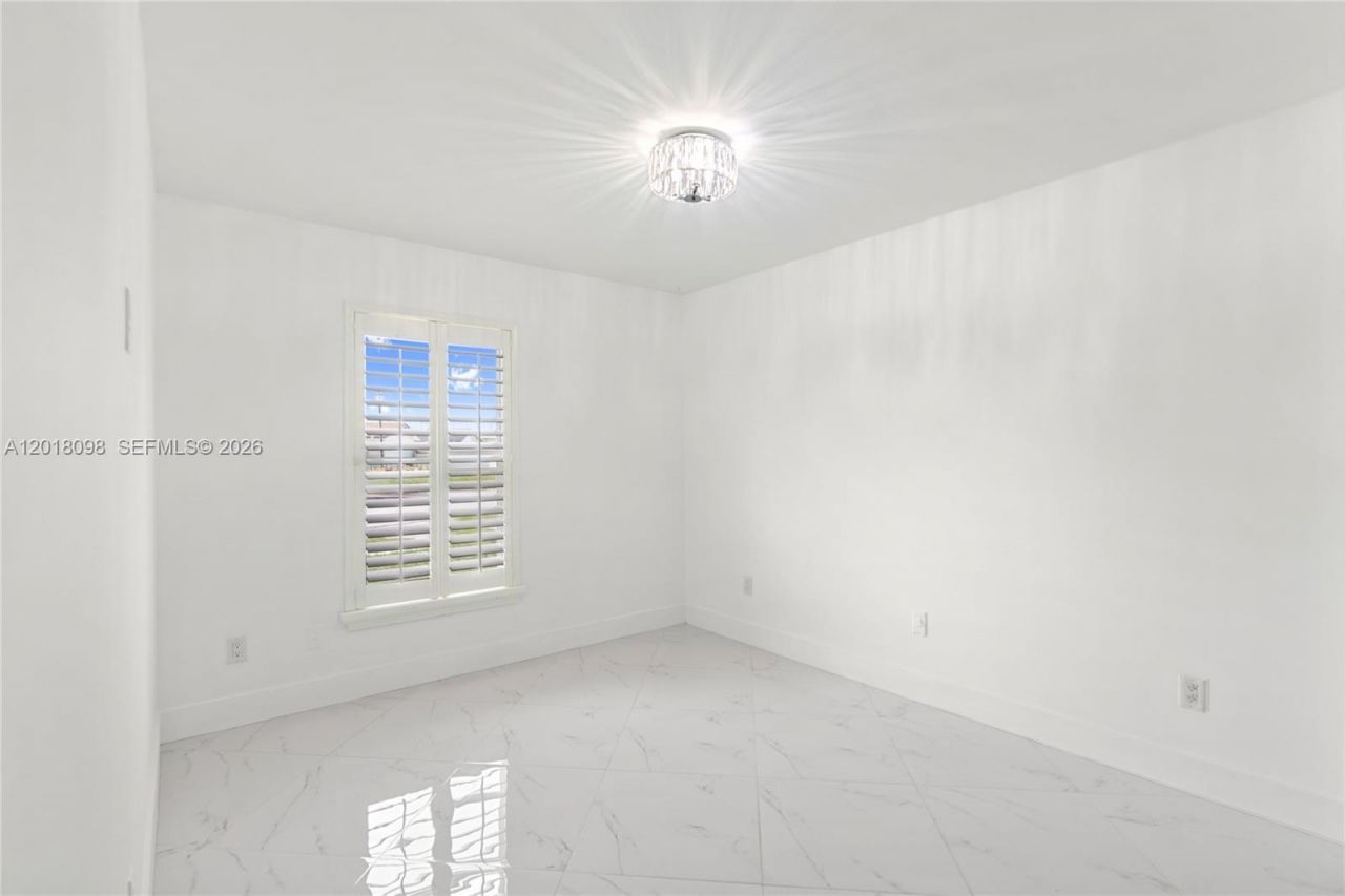 13611 SW 77th St , Miami, FL 33183 Photo