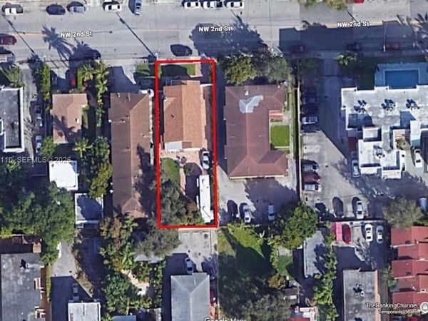 1442 NW 2nd St , Miami, FL 33125