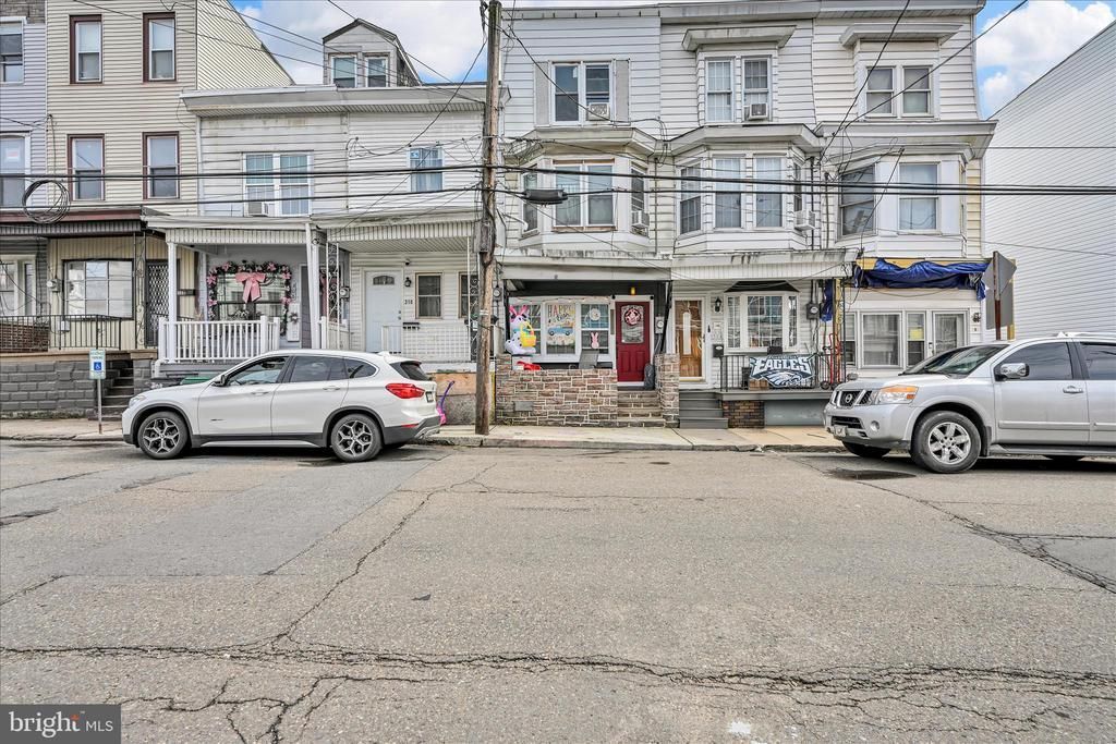 312 W Mahanoy Street , Mahanoy City, PA 17948 Main Photo