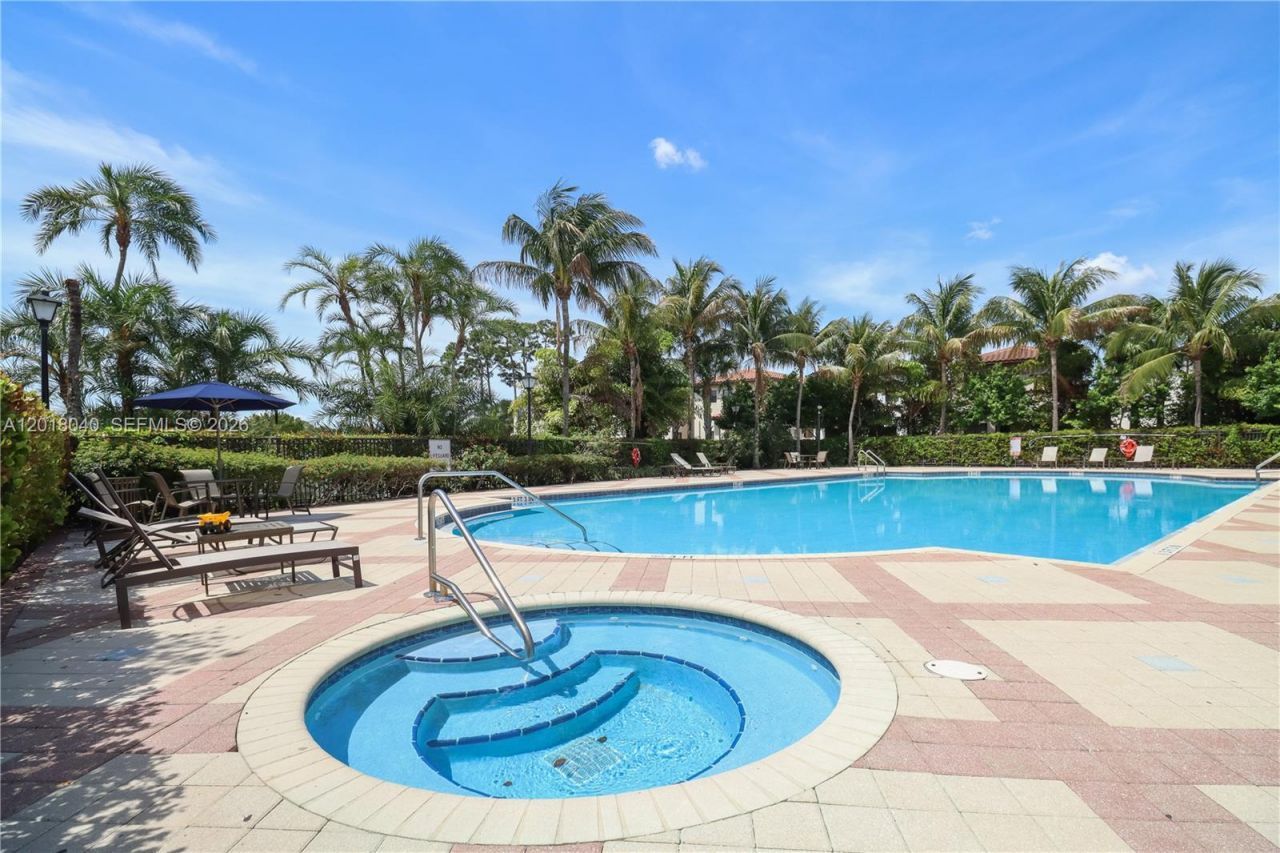 2014 Sugar Maple Dr , Unit 2014, Riviera Beach, FL 33410 Photo