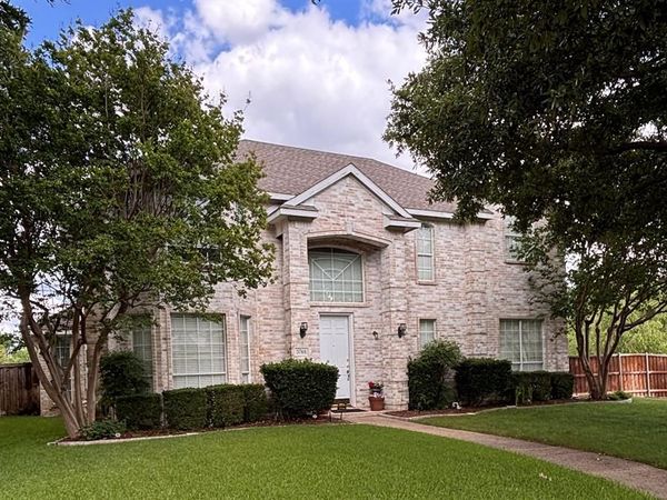 3748 Muirfield Drive, Carrollton, TX 75007