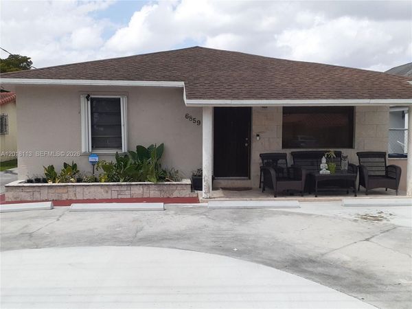 6859 SW 21st St , Miami, FL 33155