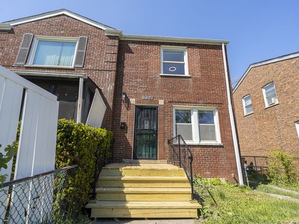 734 E 105th Street , Chicago, IL 60628