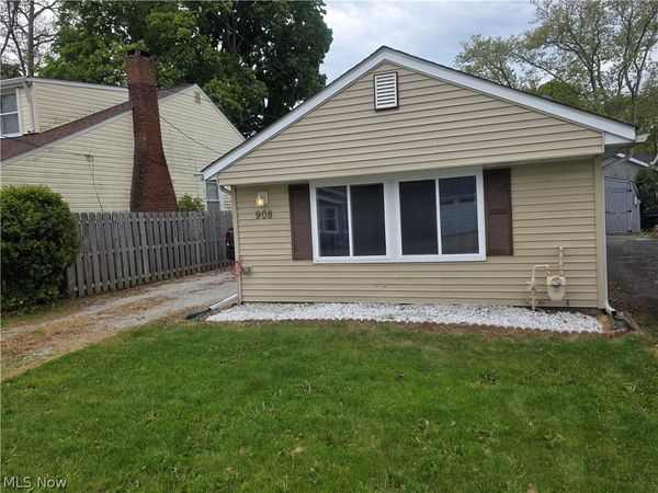 908 Bellevue Drive, Willoughby, OH 44094