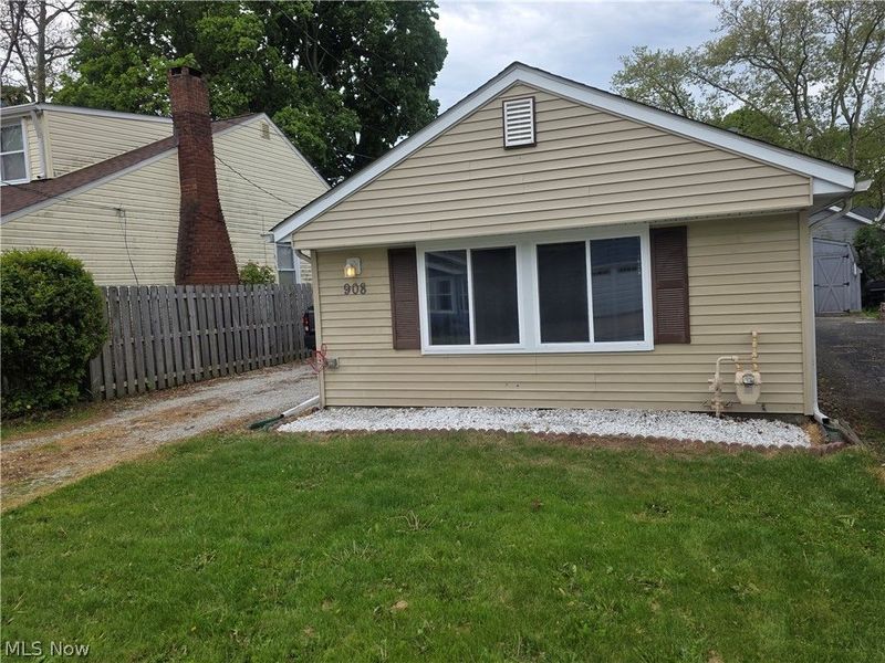908 Bellevue Drive, Willoughby, OH 44094 Photo 1