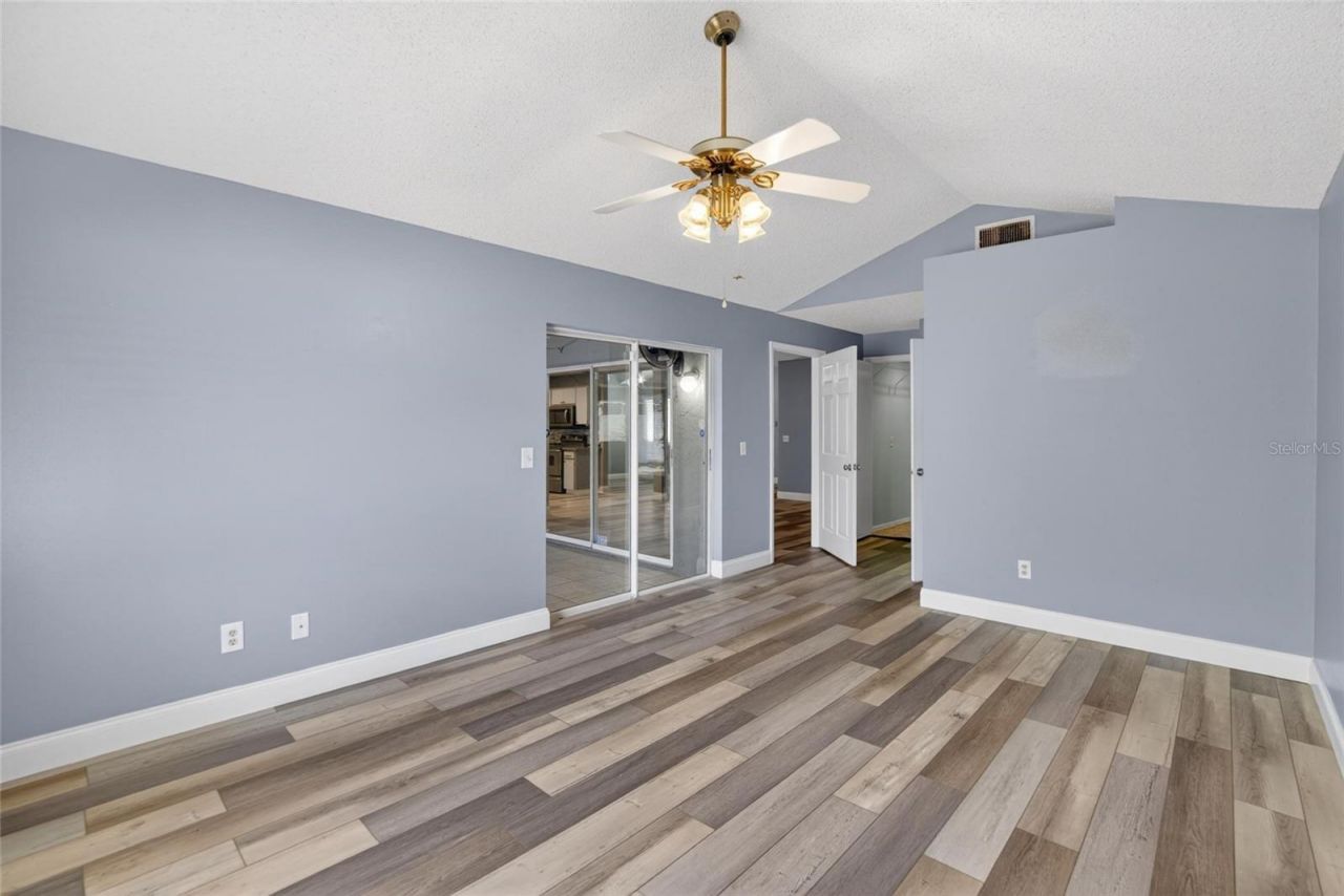 305 Sand Ridge Drive, Valrico, FL 33594 Photo