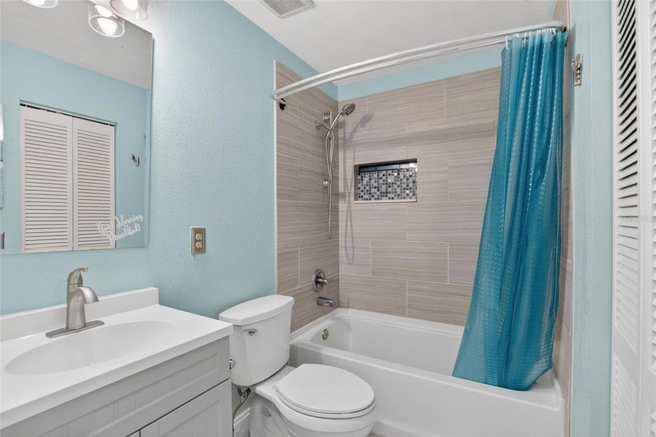 305 Sand Ridge Drive, Valrico, FL 33594 Photo