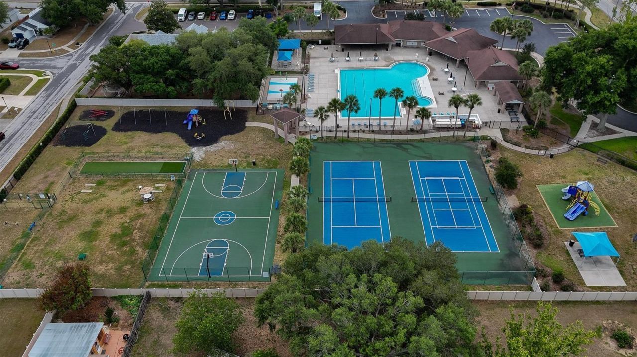 305 Sand Ridge Drive, Valrico, FL 33594 Photo