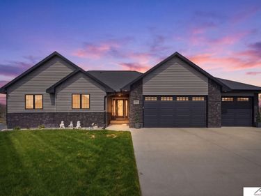800 Fairway Court, Crete, NE 68333
