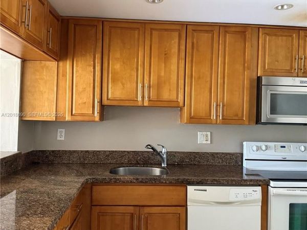 8020 N Colony Cir N , Unit 209, Tamarac, FL 33321