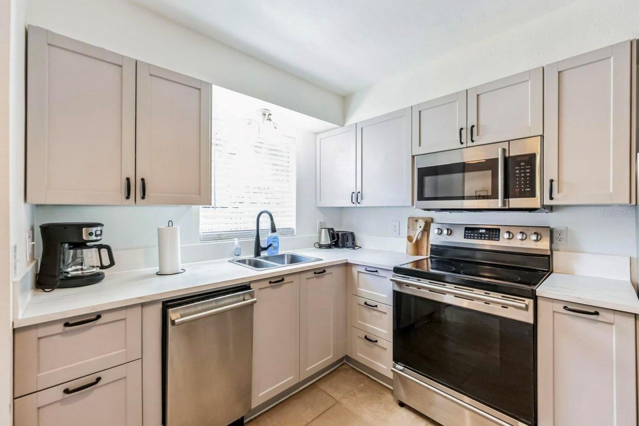 13433 Heald Lane, Unit 2A, Fort Myers, FL 33908 Photo