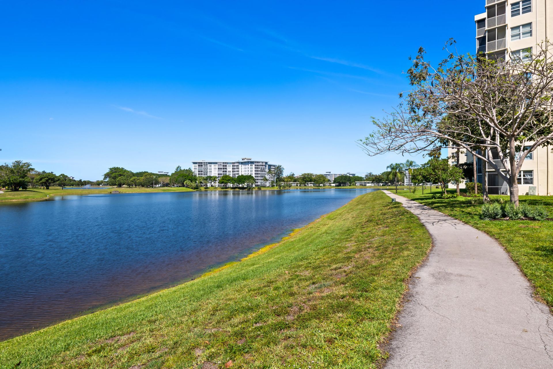 3095 N Course Drive, Unit 702, Pompano Beach, FL 33069 Photo