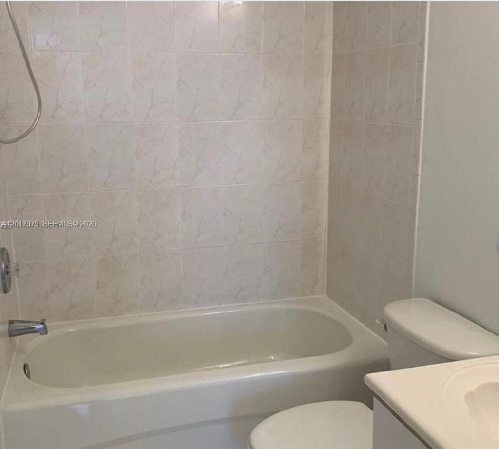 772 SW 106th Ave, Unit 1910, Pembroke Pines, FL 33025 Photo