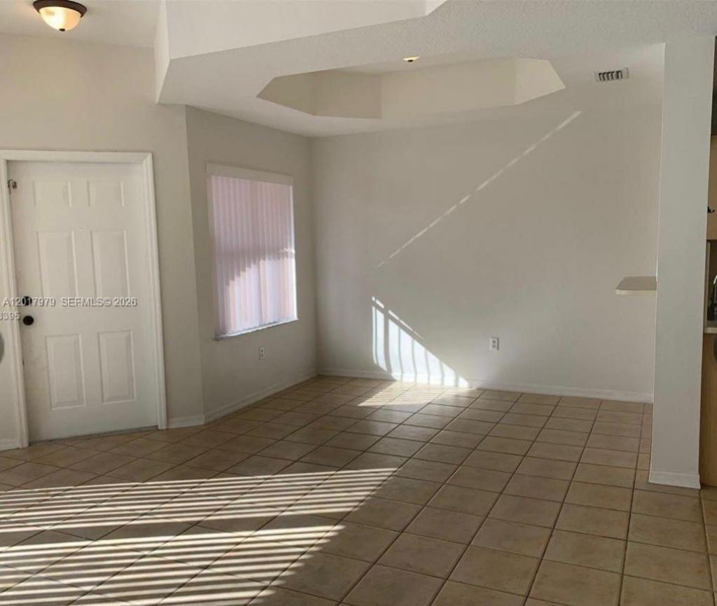 772 SW 106th Ave, Unit 1910, Pembroke Pines, FL 33025 Photo