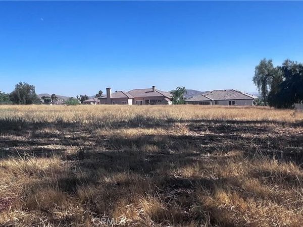2 Kitching Street, Moreno Valley, CA 92557