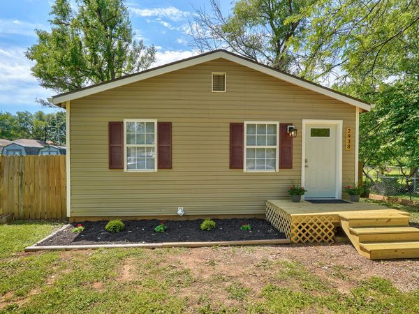 2938 W Grand Street , Springfield, MO 65802