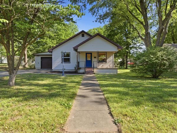 426 W Dunn Street , Monett, MO 65708