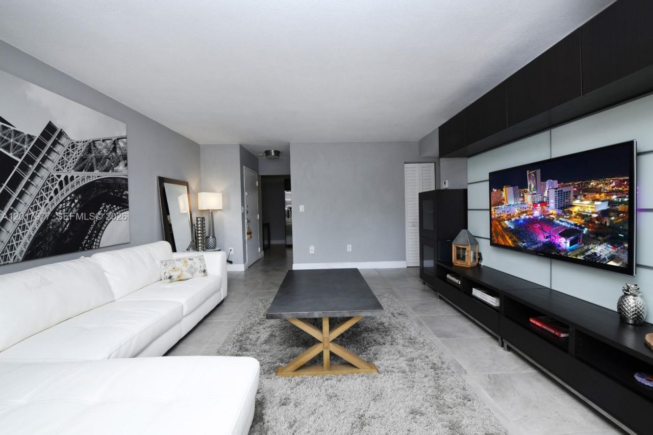 7705 SW 86th St , Unit B-212, Miami, FL 33143 Photo