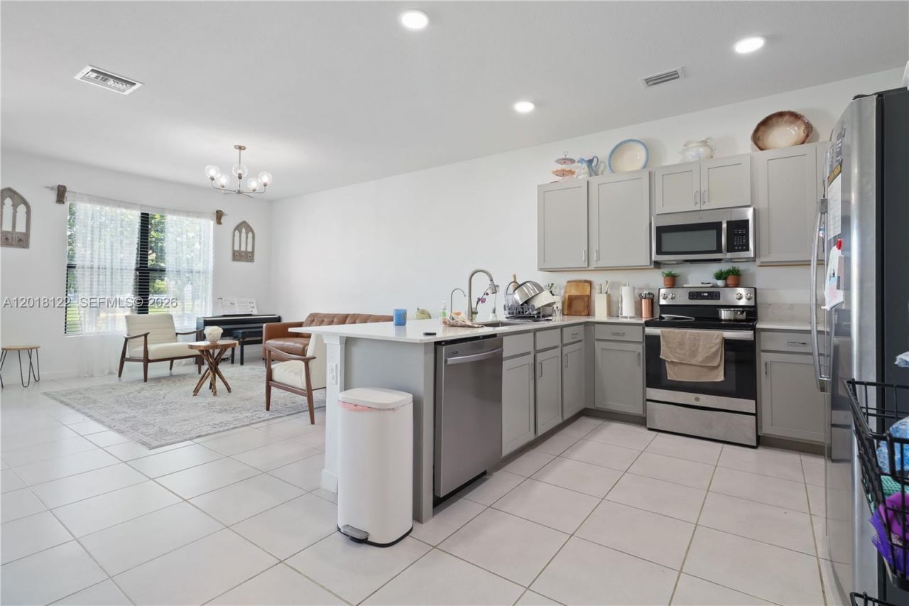 2014 Sugar Maple Dr , Unit 2014, Riviera Beach, FL 33410 Photo