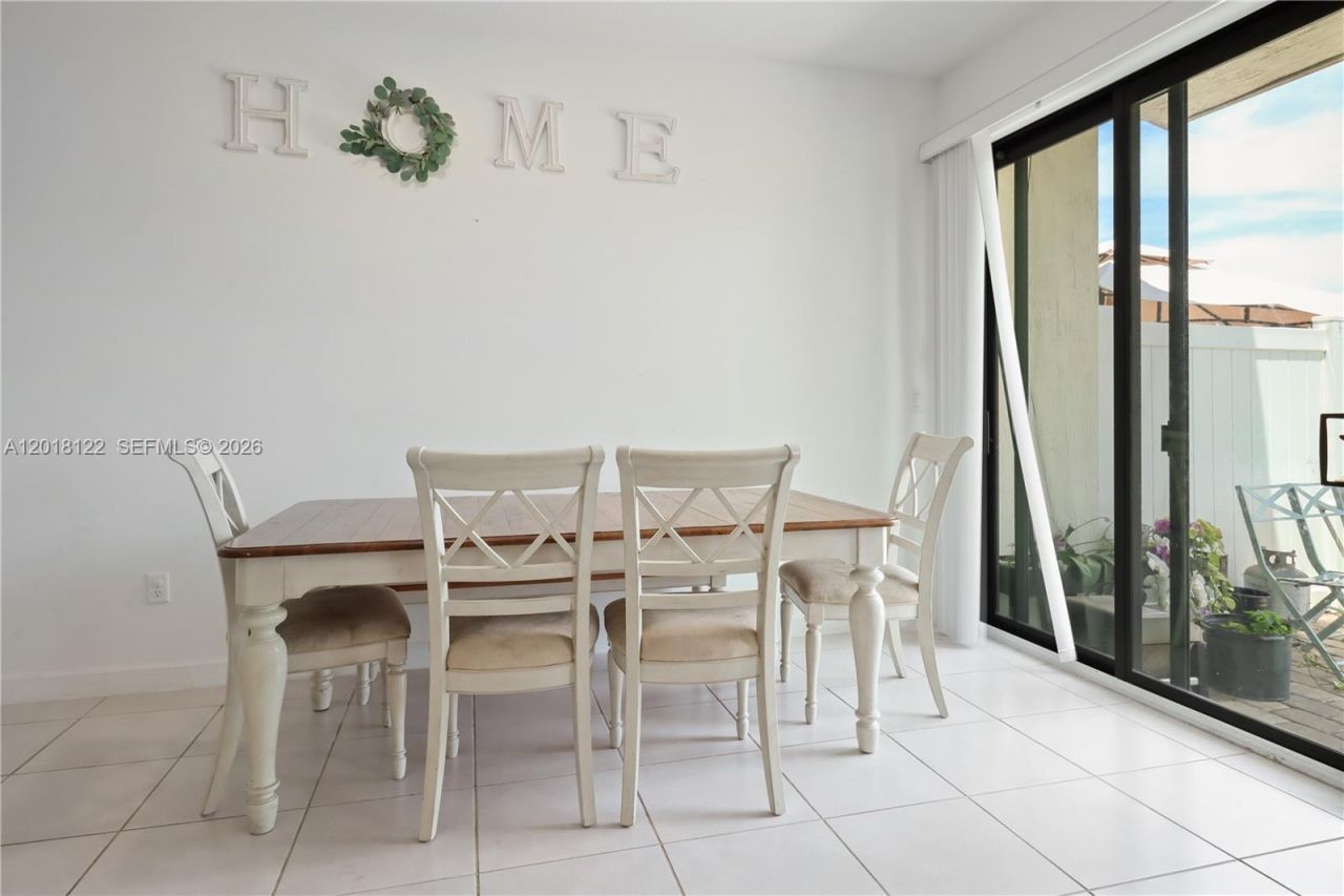 2014 Sugar Maple Dr , Unit 2014, Riviera Beach, FL 33410 Photo