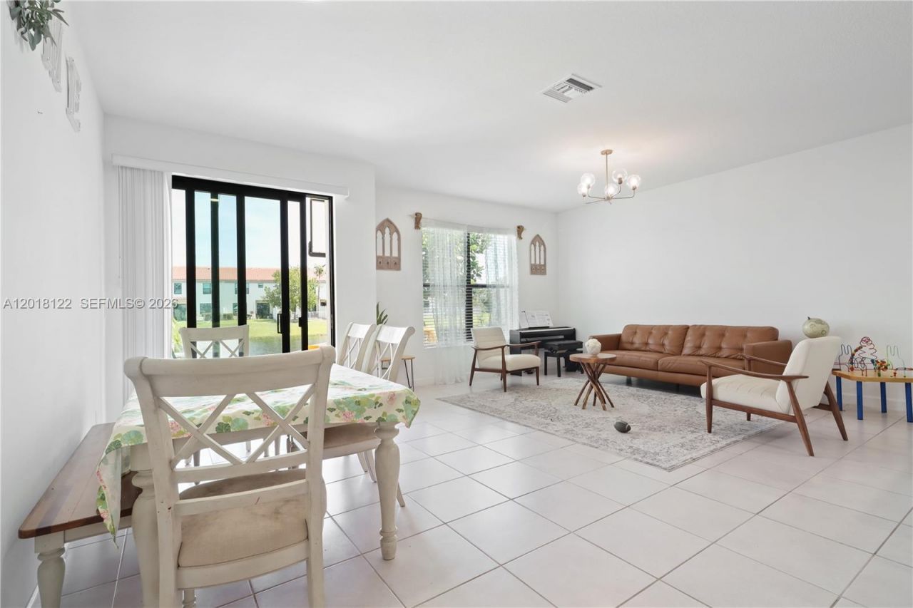 2014 Sugar Maple Dr , Unit 2014, Riviera Beach, FL 33410 Photo