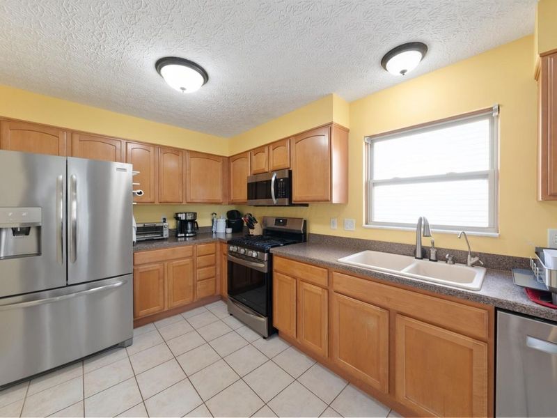 5832 Heirship Court , Hilliard, OH 43026 Photo 21