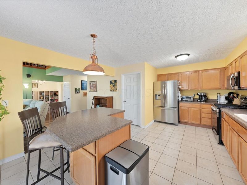 5832 Heirship Court , Hilliard, OH 43026 Photo 24