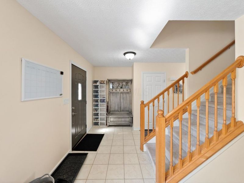 5832 Heirship Court , Hilliard, OH 43026 Photo 5