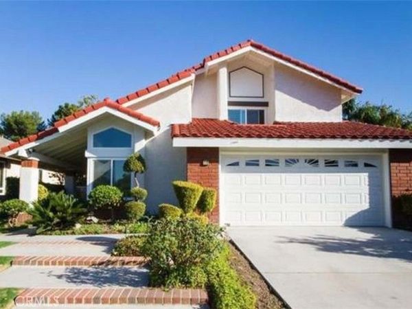 22 Christamon E, Irvine, CA 92620