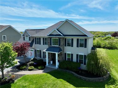 3932 Charing Cross, Canandaigua, NY 14424