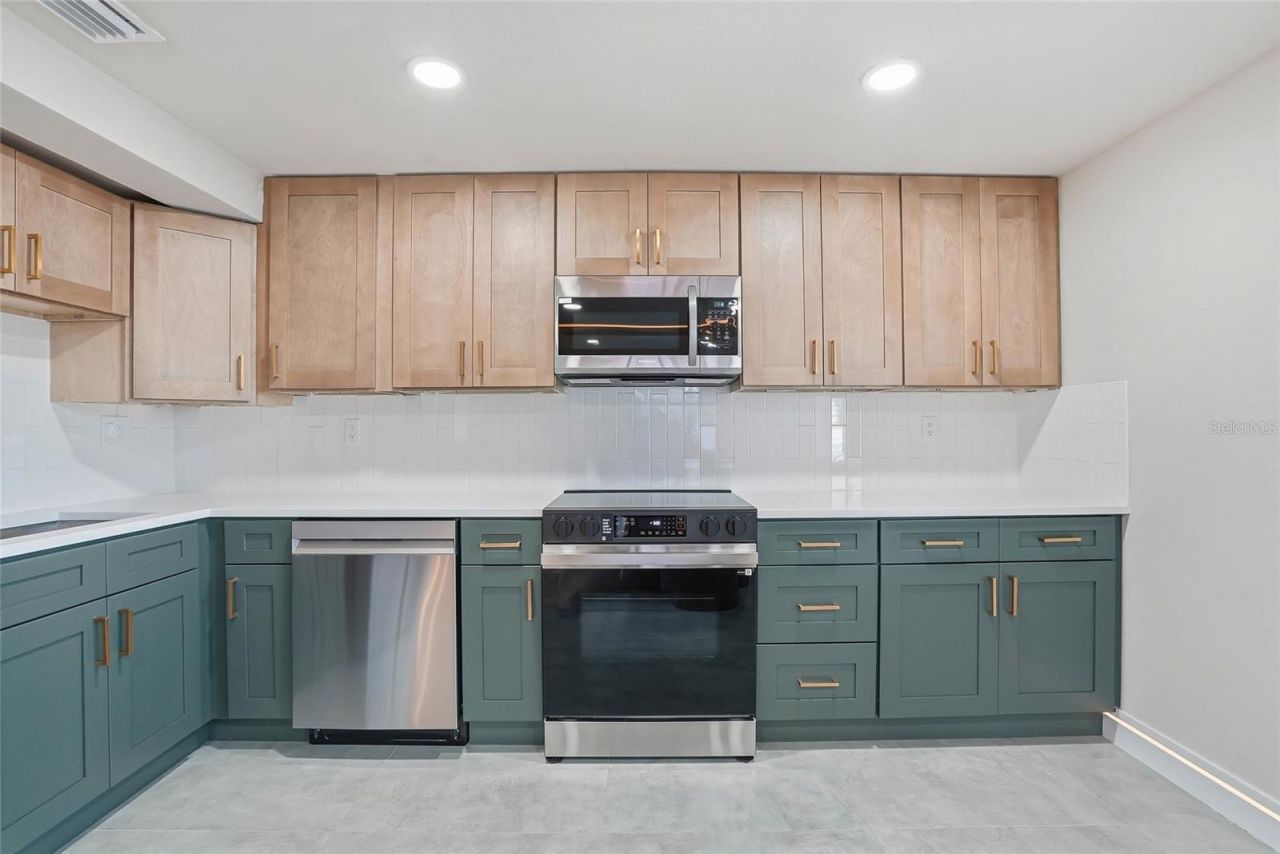 5153 Bay Boulevard , Port Richey, FL 34668 Photo