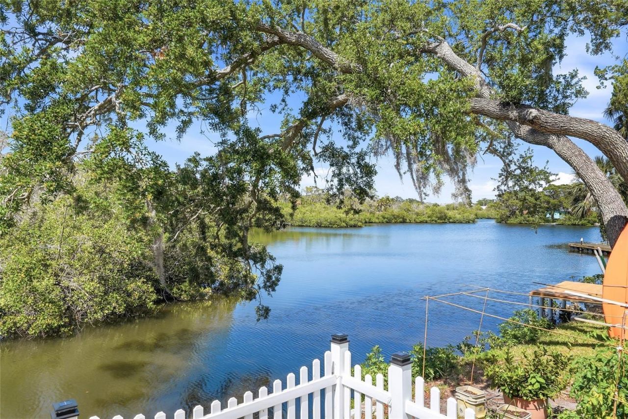 5153 Bay Boulevard , Port Richey, FL 34668 Photo