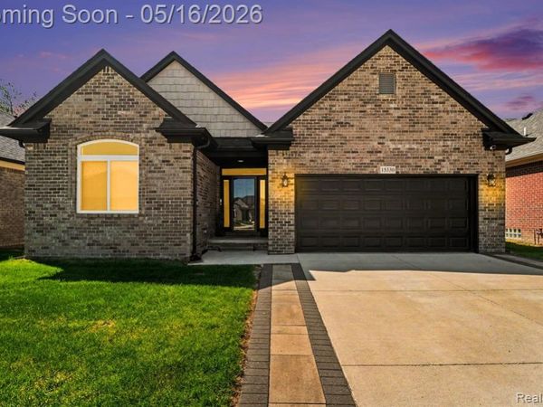 15330 Eton Pointe Drive, Clinton Twp, MI 48035