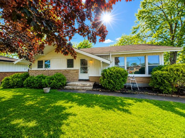 3300 Rugby Court, Waukegan, IL 60087