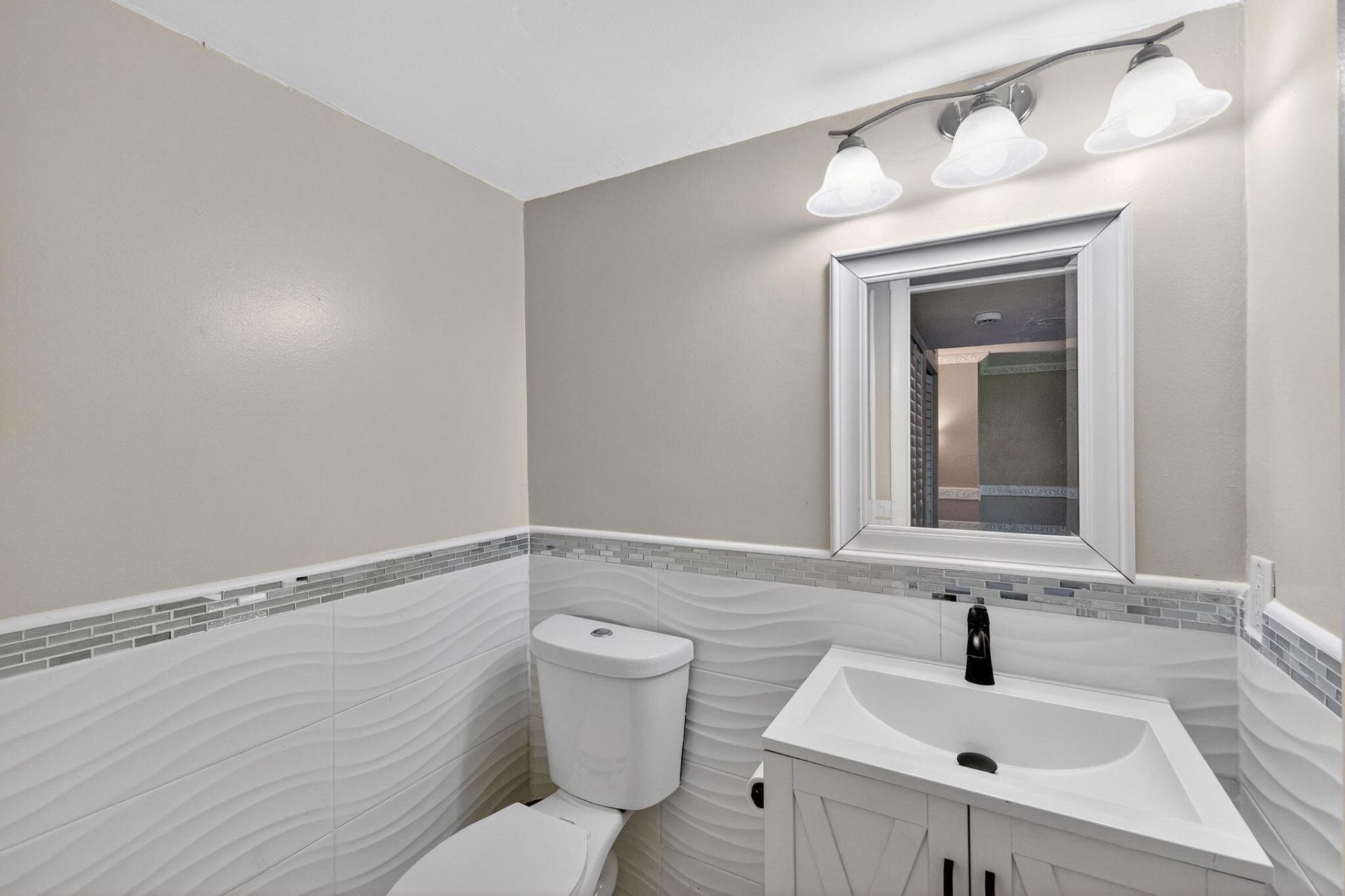 32 Wimbledon Lake, Unit 221, Plantation, FL 33324 Photo
