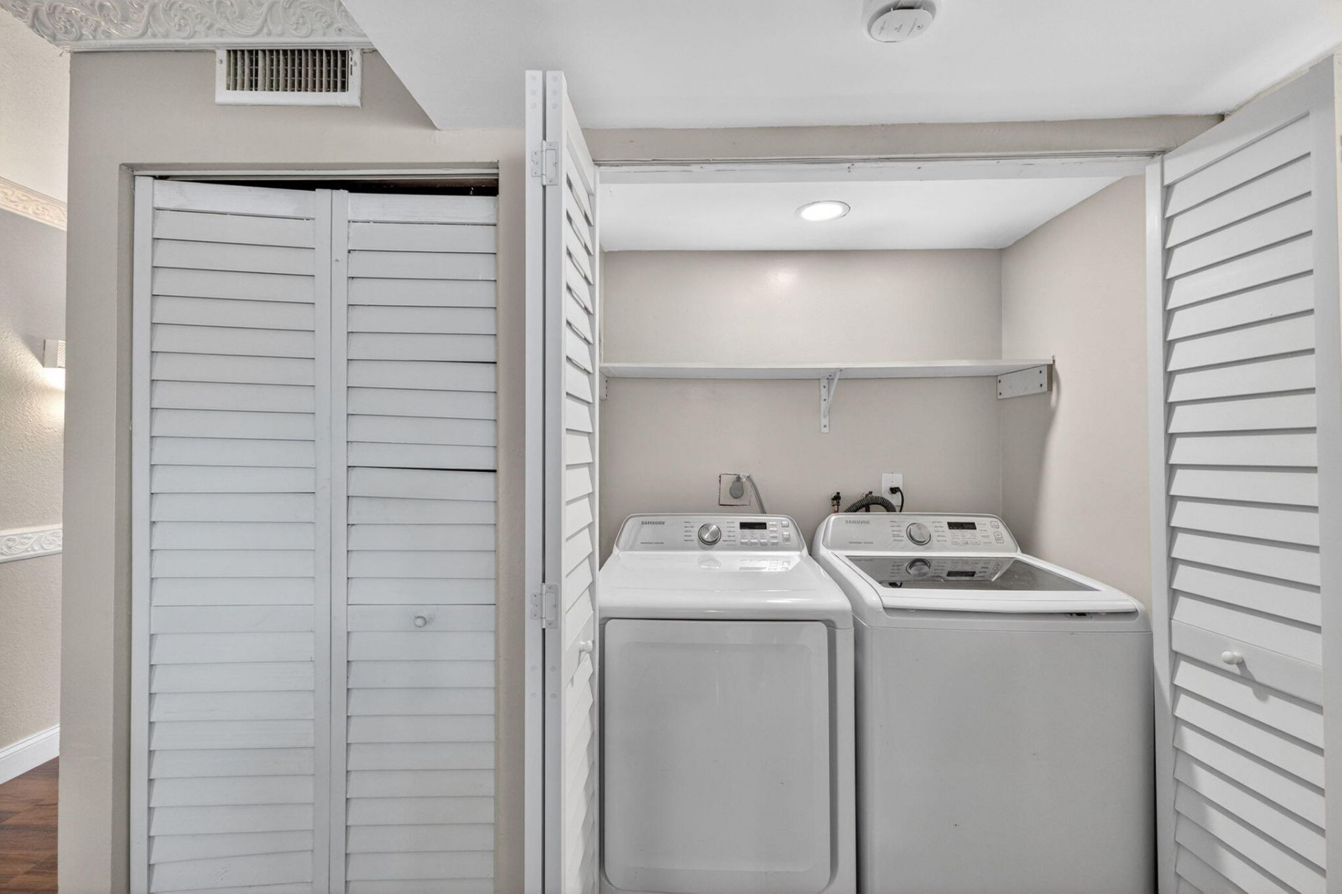 32 Wimbledon Lake, Unit 221, Plantation, FL 33324 Photo