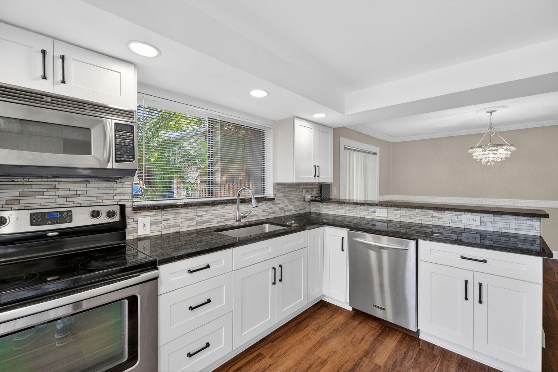 32 Wimbledon Lake, Unit 221, Plantation, FL 33324 Photo