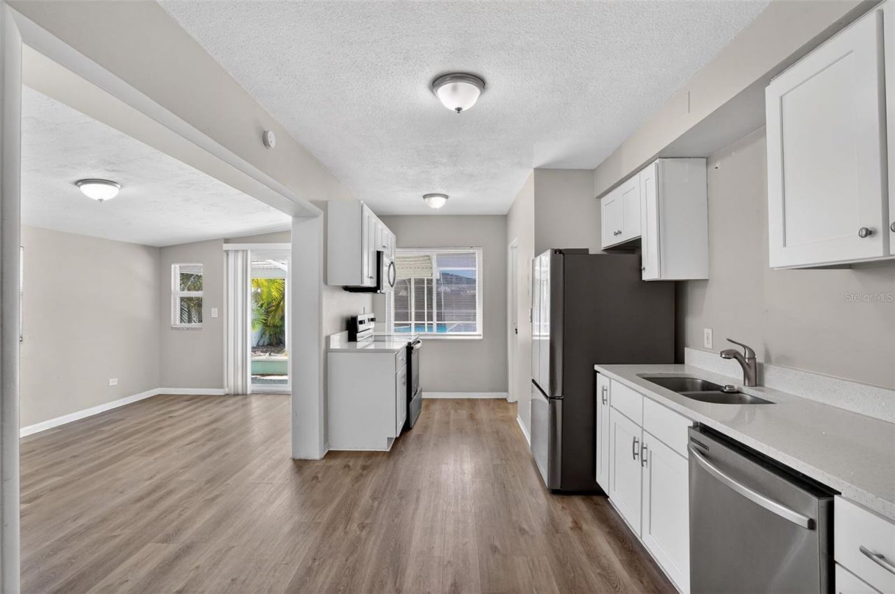 3300 Kingston Street N, Saint Petersburg, FL 33713 Photo