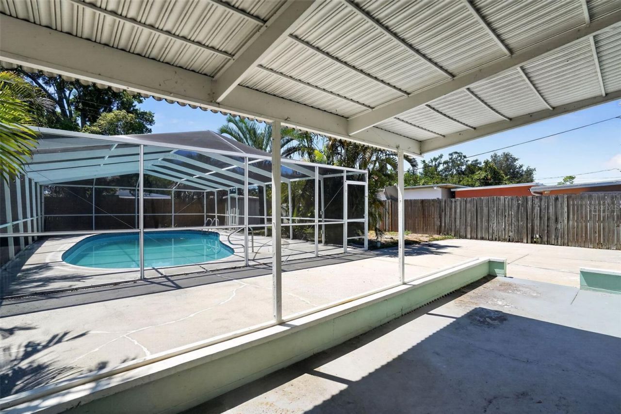 3300 Kingston Street N, Saint Petersburg, FL 33713 Photo