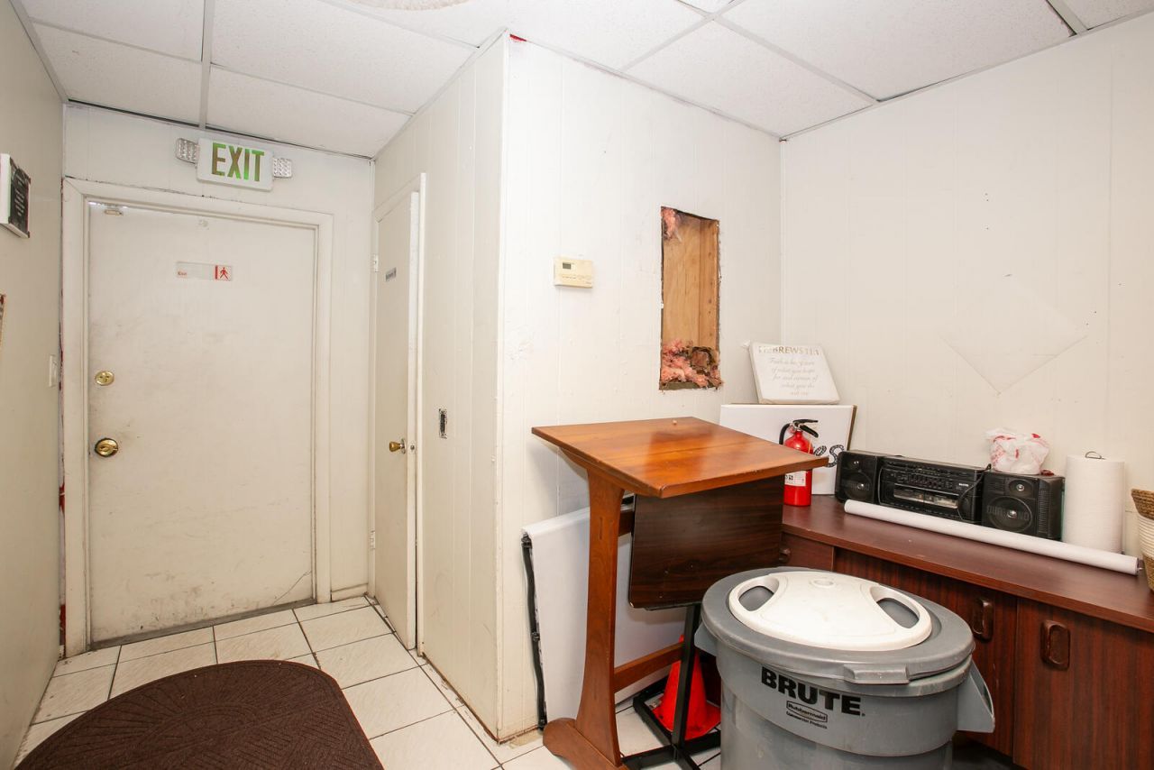 6134 NW 11th Street, Unit 15, Sunrise, FL 00000 Photo