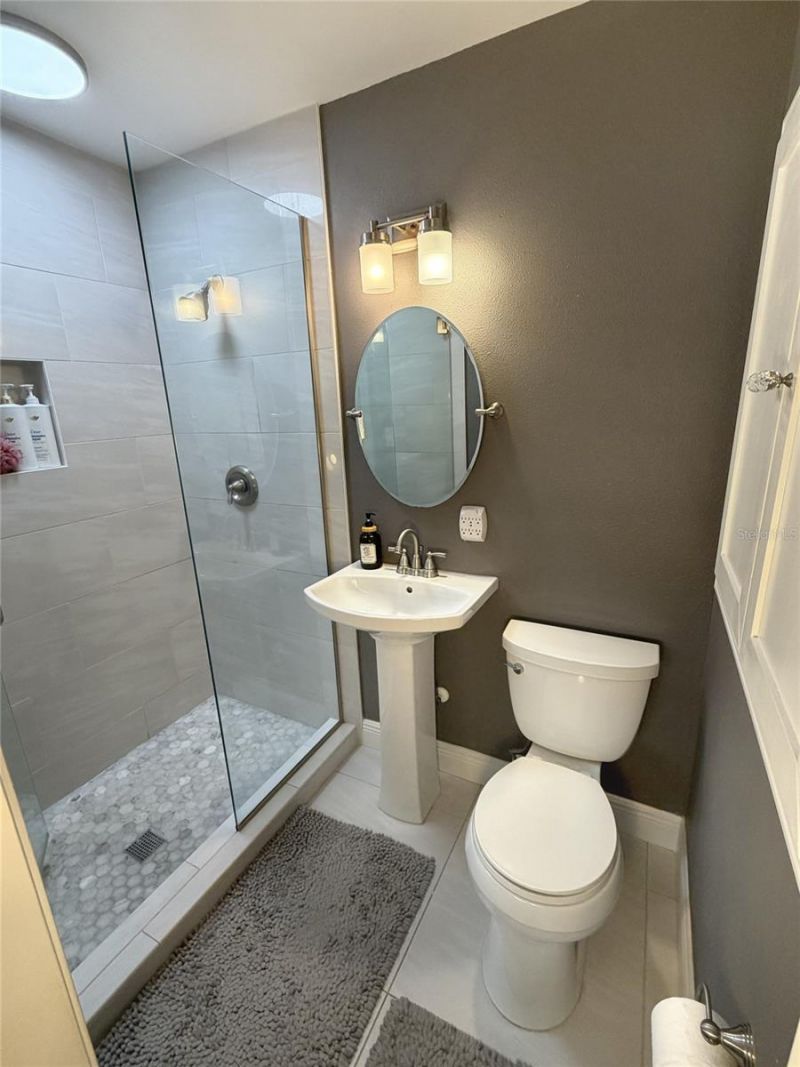 3235 Inverness Court, Orlando, FL 32806 Photo
