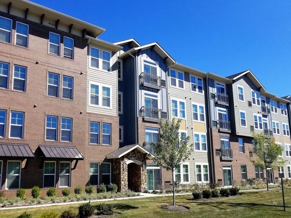 700 E Algonquin Road , Unit 2104, Schaumburg, IL 60173